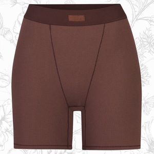 Skims COTTON RIB BOXER, GARNET color Size XL Brand new NWT boy short biker short